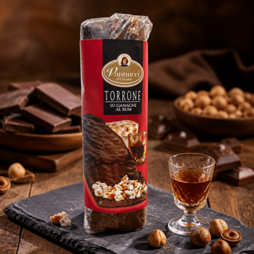 Vannucci - remeselná horká čokoláda s rumovou ganache a kúskami torrone 135g Taliansko
